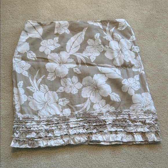 100% Linen Tommy Bahama Tan Floral Skirt - Picture 6 of 6